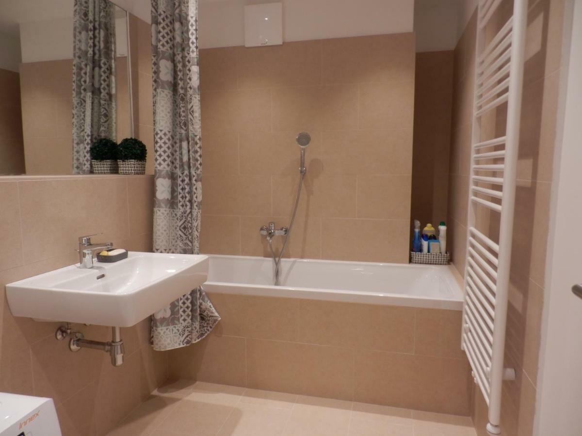 维也纳Spacious, Modern 1-Bdrm Apt Near Vic & Austria Ctr公寓 外观 照片
